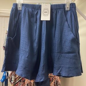 Boutique Blue Ruffle Bottom Shorts Size 2X Run Small